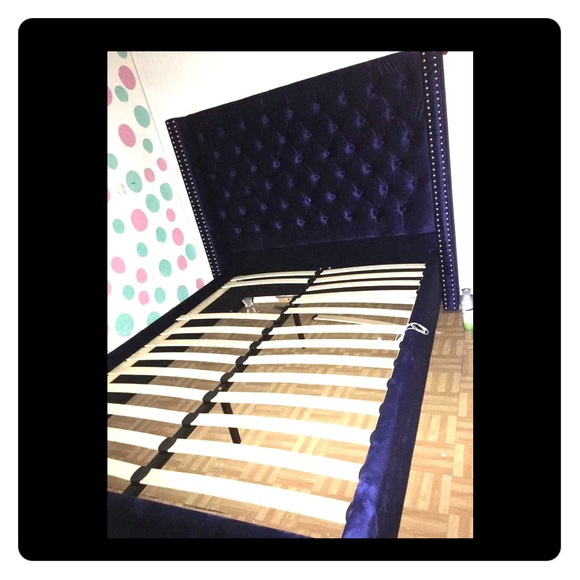 Is  Like Brand new - Picture 1 of 5